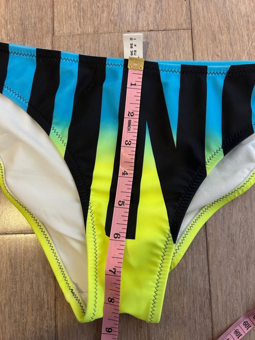 Moschino White Swim Bottom with Turquoise Trim size US 6 \ small - Picture 8 of 10